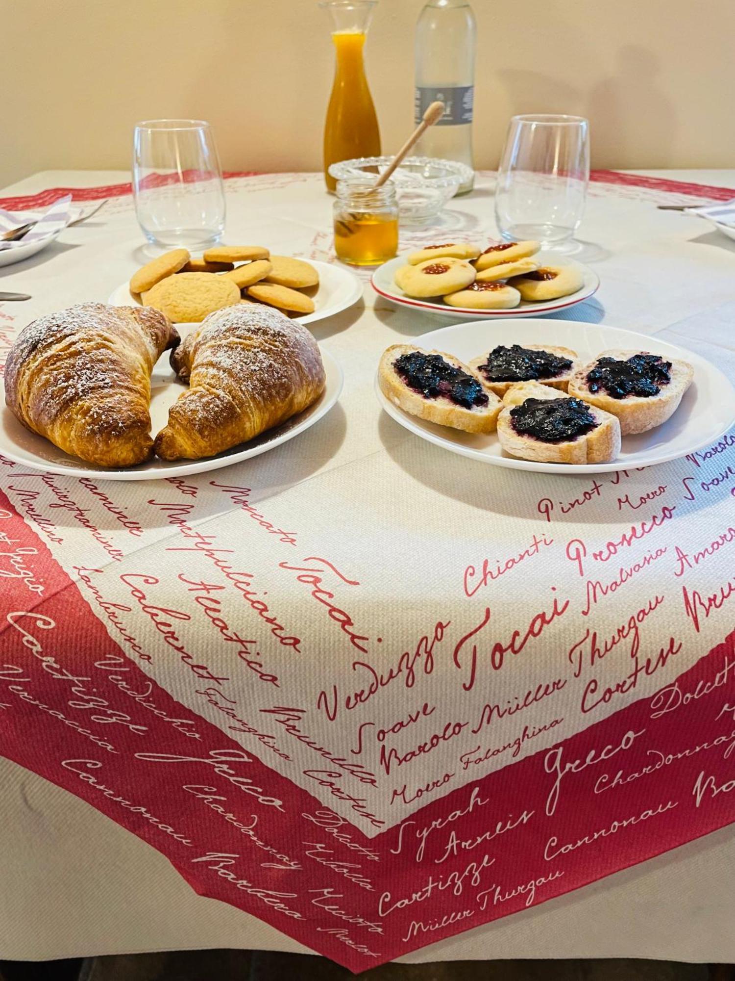 La Valle Incantata Villanova d'Asti 외부 사진